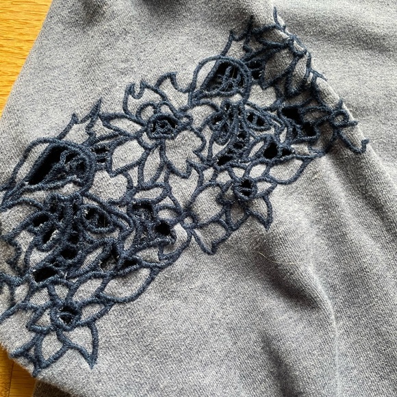 American Eagle Gray Sweatshirt with Embroidered Sleeves Size Small - Picture 2 of 5